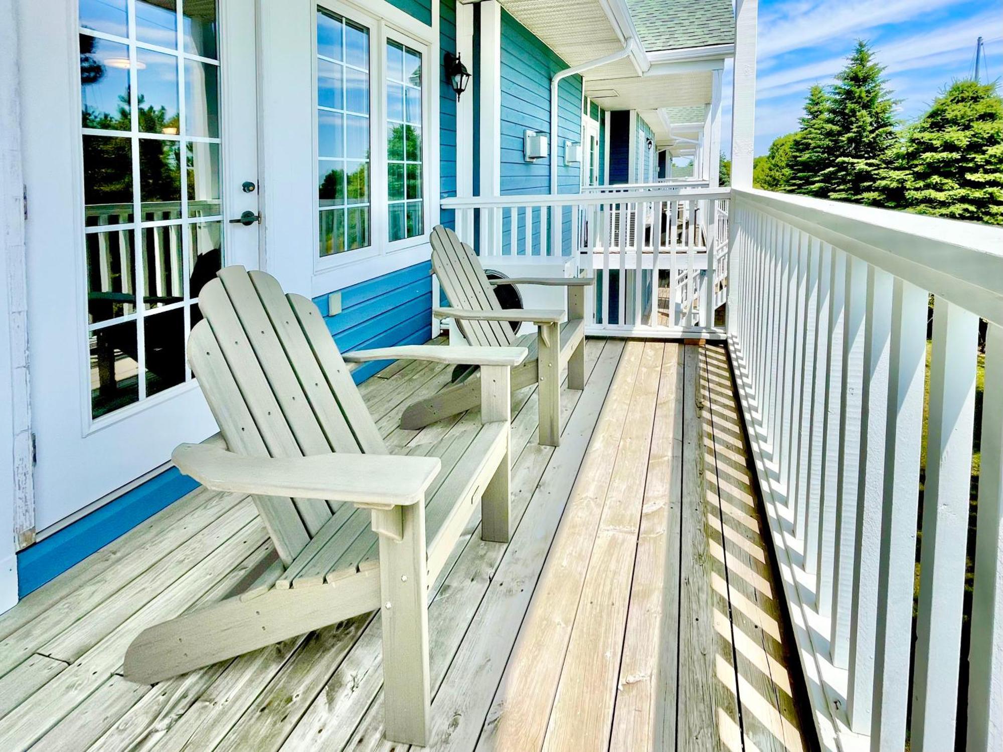 Hillside Haven: Carriage Club Resort Retreat Edgar Exterior photo