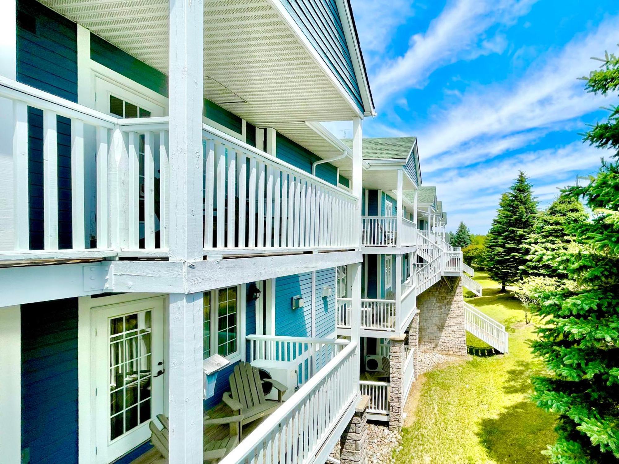 Hillside Haven: Carriage Club Resort Retreat Edgar Exterior photo